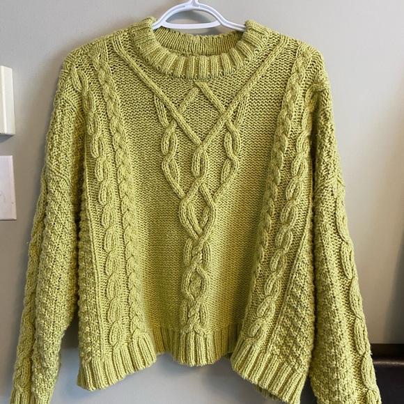 SOLD 🚫 Aerie Sweater 🤩 - Picture 3 of 4